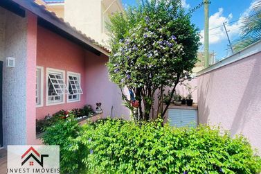 Casa &agrave; venda - 244m&sup2; - Jardim do Lago