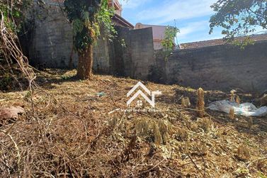 Terreno &agrave; venda - 331m&sup2; - Parque Fern&atilde;o Dias
