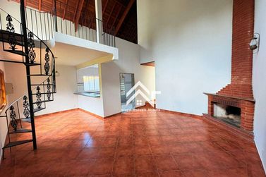 Casa &agrave; venda - 240m&sup2; - Jardim Paulista