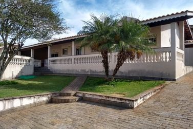 Casa &agrave; venda - 350m&sup2; - JD DO LAGO