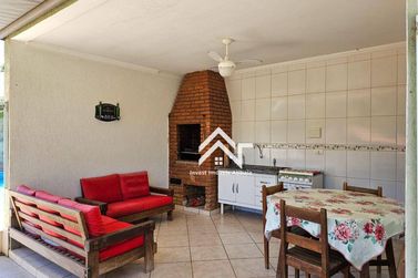 Casa &agrave; venda - 221m&sup2; - Jardim Shangri-L&aacute;
