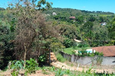 Ch&aacute;cara &agrave; venda - IARA