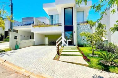 Casa &agrave; venda - 250m&sup2; - Condom&iacute;nio Vale das &Aacute;guas