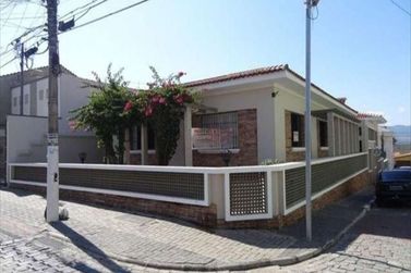 Casa &agrave; venda - 272m&sup2; - Centro