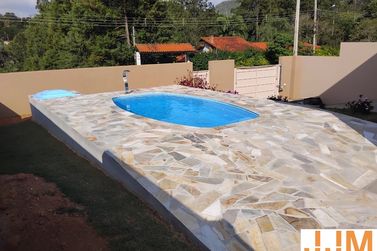 Casa &agrave; venda - 130m&sup2; - Jardim Solares