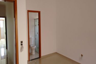 Casa &agrave; venda - 250m&sup2; - Retiro das Fontes