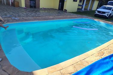 Ch&aacute;cara &agrave; venda - 1200m&sup2; - Jardim Maracan&atilde;