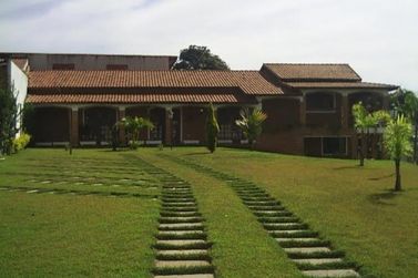 Ch&aacute;cara &agrave; venda - 3000m&sup2; - JARDIM EST&Acirc;NCIA BRASIL