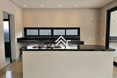 Casa &agrave; venda - 300m&sup2; - Condom&iacute;nio Granville