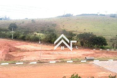 Terreno &agrave; venda - 627m&sup2; - Condominio Vila Dom Pedro
