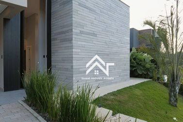 Casa &agrave; venda - 180m&sup2; - Condom&iacute;nio Portal Lamis