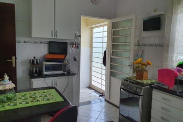 Casa &agrave; venda - 141m&sup2; - Vila Helena