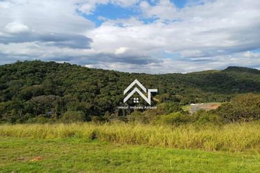 Terreno &agrave; venda - 300m&sup2; - Condom&iacute;nio Portal Lamis