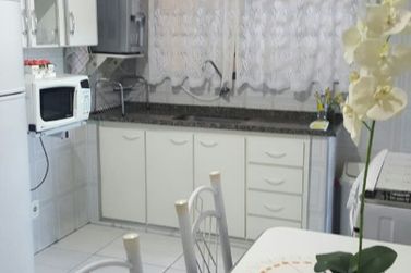 Casa &agrave; venda - 180m&sup2; - JARDIM CEREJEIRAS