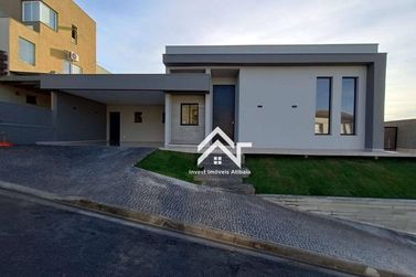 Casa &agrave; venda - 223m&sup2; - Loteamento Itatiba Country Club