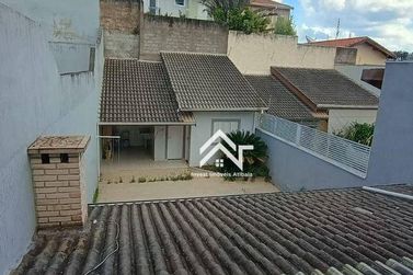 Casa &agrave; venda - 171m&sup2; - Jardim Santa B&aacute;rbara