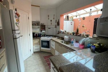 Casa &agrave; venda - 295m&sup2; - Nova Gard&ecirc;nia