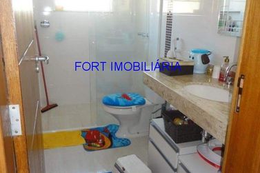 Casa &agrave; venda - 165m&sup2; - ITAPETINGA