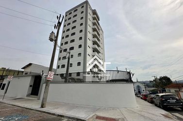 Apartamento &agrave; venda - 227m&sup2; - Centro