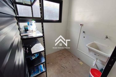 Casa para alugar - 228m&sup2; - Rio Abaixo