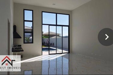 Casa &agrave; venda - 220m&sup2; - Condom&iacute;nio Shambala III