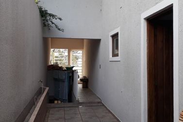 Casa &agrave; venda - 306m&sup2; - VILA GARD&Ecirc;NIA