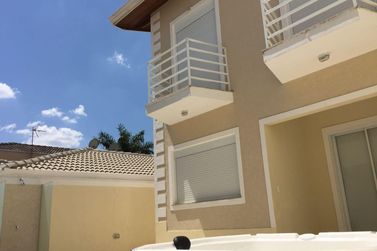 Casa &agrave; venda - 350m&sup2; - Jardim Eneide