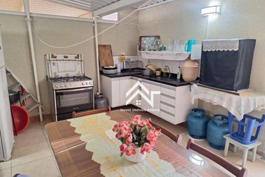 Casa &agrave; venda - 73m&sup2; - Jardim Jaragu&aacute;