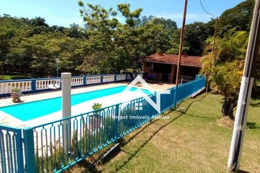 Ch&aacute;cara &agrave; venda - 6065m&sup2; - Jardim Est&acirc;ncia Brasil