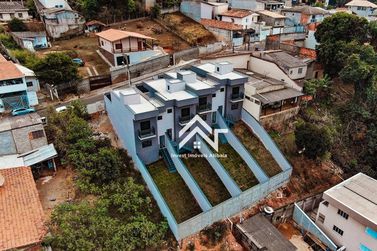 Sobrado &agrave; venda - 78m&sup2; - Jardim Imperial