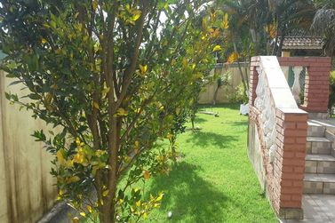 Ch&aacute;cara &agrave; venda - 150m&sup2; - Jardim Maracan&atilde;