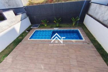 Casa para alugar - 228m&sup2; - Rio Abaixo