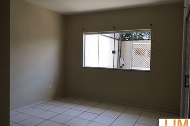 Casa &agrave; venda - 182m&sup2; - Nova Cerejeiras