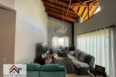Casa &agrave; venda - 200m&sup2; - Condom&iacute;nio Residencial Pedra Grande
