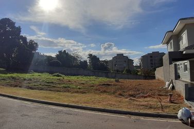 Terreno &agrave; venda - 525m&sup2; - Residencial Granville