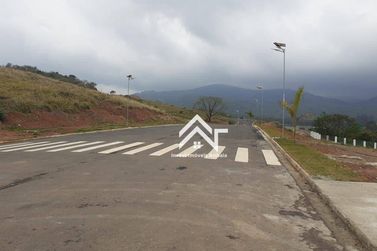 Terreno &agrave; venda - 300m&sup2; - Lamis