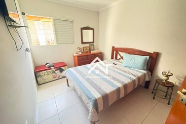 Casa &agrave; venda - 120m&sup2; - Nova Cerejeira