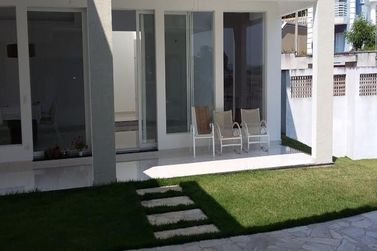 Casa &agrave; venda - 300m&sup2; - Condom&iacute;nio Shambala I
