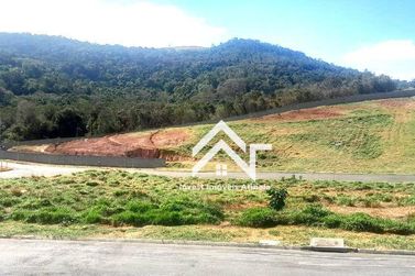 Terreno &agrave; venda - 300m&sup2; - Condom&iacute;nio Portal Lamis