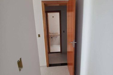 Casa &agrave; venda - 98m&sup2; - Nova Cerejeiras