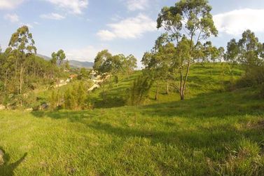Terreno &agrave; venda - 2001m&sup2; - Jardim Est&acirc;ncia Brasil