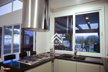Casa &agrave; venda - 347m&sup2; - Condominio Porto Atibaia