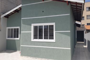 Casa &agrave; venda - NOVA CEREJEIRA