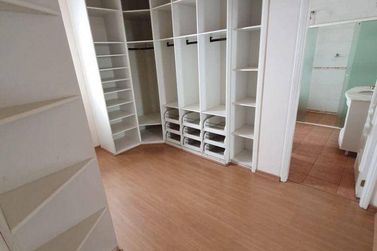 Casa &agrave; venda - 452m&sup2; - Condominio Parque das Gar&ccedil;as II