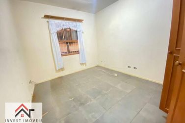 Casa para alugar - 700m&sup2; - Vila Petr&oacute;polis