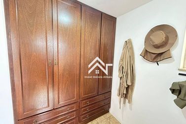 Casa &agrave; venda - 250m&sup2; - Jardim Paulista