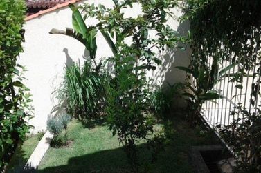 Casa &agrave; venda - 450m&sup2; - Nova Gard&ecirc;nia