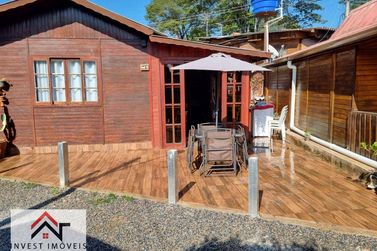 Ch&aacute;cara &agrave; venda - 145m&sup2; - Rio Abaixo
