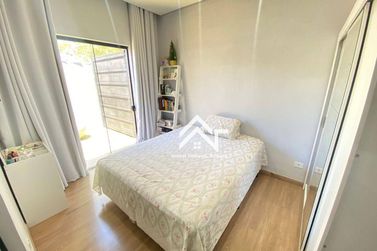 Casa &agrave; venda - 185m&sup2; - Jardim Shangri-L&aacute;