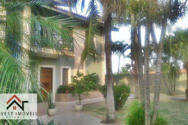 Casa para alugar - 450m&sup2; - Country R. F&eacute;lix